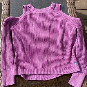 Was given as a gift, never worn.